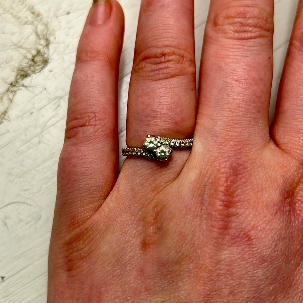 Diamond ring